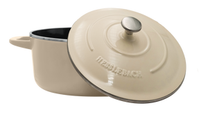 Hesslebach Cookware 8 inch 2 1/2 quart Dutch Oven. - Timeless Dutch Ovens Products Built With Trust | Hesslebach Cookware